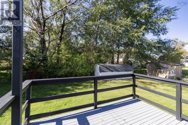 4pc Bathroom - 79 Hickman Street, Amherst, NS B4H2M7 Photo 5
