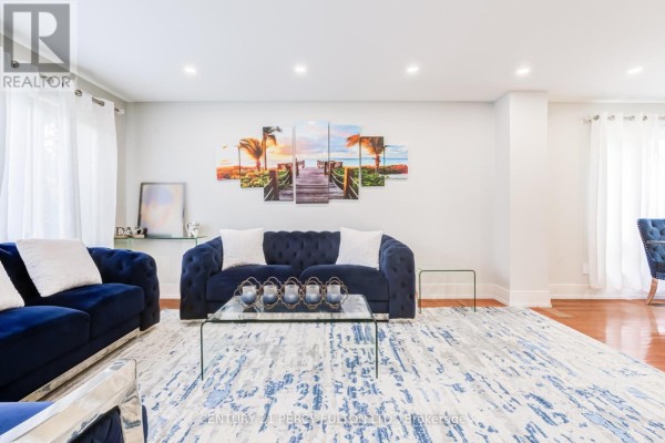 79 Huntsmill Boulevard, Toronto, ON, photo 3