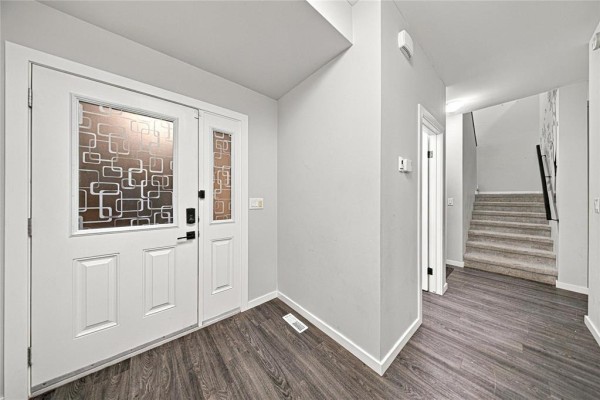 Eat in kitchen - 79 Lloyd Mckinnon Way, Winnipeg, MB R3X0N3 Photo 3
