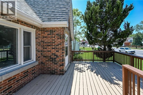 4pc Bathroom - 79 Main Street S, Hagersville, ON N0A1H0 Photo 5