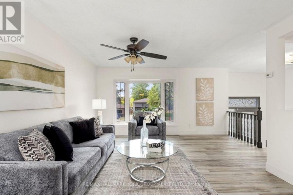 79 Maplegrove Avenue, Bradford West Gwillimbury, ON L3Z1R9 Photo 4