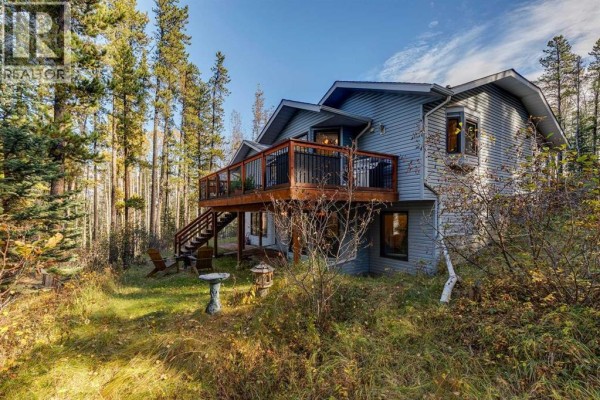 Family room - 79 Meadow View Road, Bragg Creek, AB T0L0K0 Photo 2