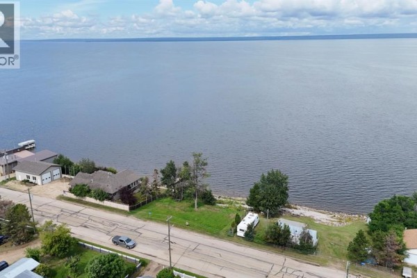 79 Peace River Avenue, Joussard, AB T0G1J0 Photo 4