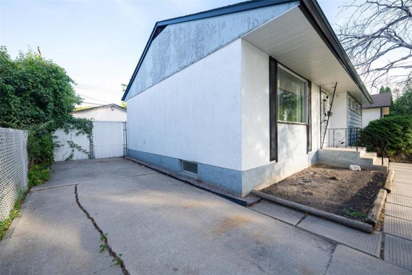 Primary Bedroom - 79 Tudor Crescent, Winnipeg, MB R2K2A6 Photo 4