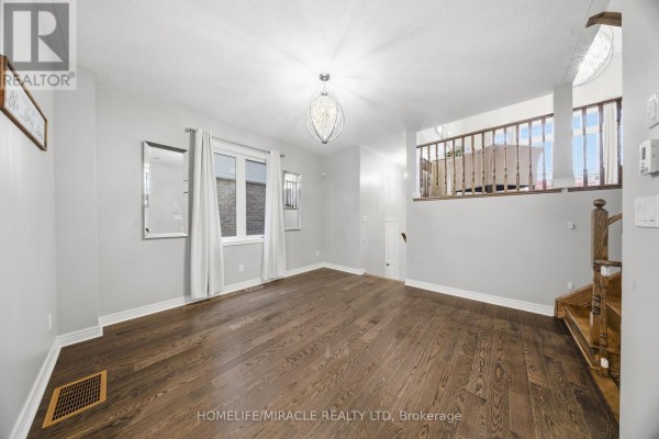 Family room - 79 Willoughby Way, New Tecumseth, ON L9R0P4 Photo 5