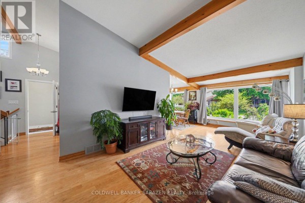 Dining room - 79 Woodfield Drive, Ottawa, ON K2G0A1 Photo 5