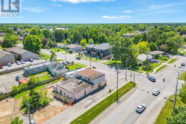 790 Clare Avenue, Welland, ON L3C3C1 Photo 4