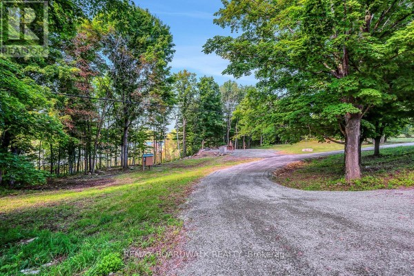 790 Ennis Road, Tay Valley, ON K0G1A0 Photo 5