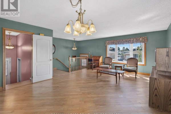 Other - 7905 Salisbury Place, Niagara Falls, ON L2H2W7 Photo 2