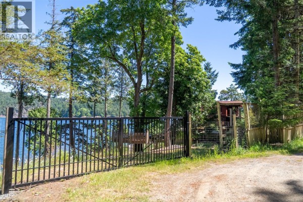 Bedroom - 7911 Bedwell Dr, Pender Island, BC V0N2M2 Photo 4