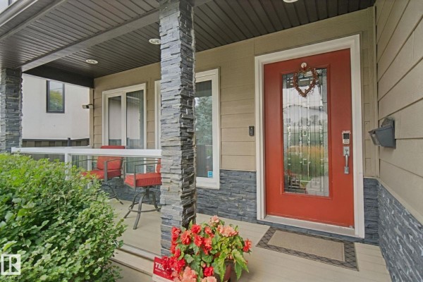 Den - 7912 Rowland Rd Nw, Edmonton, AB T6A3W1 Photo 5