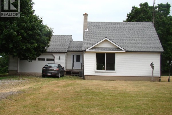 7914 Haggerty Road, Dawn Euphemia, ON, photo 2