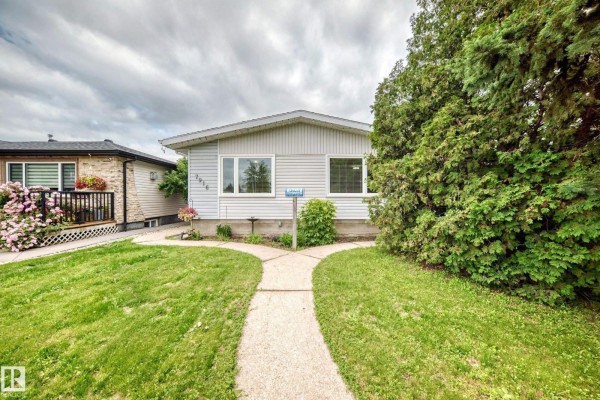 7916 130 Av Nw, Edmonton, AB, photo 2