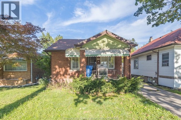 792 Partington Avenue, Windsor