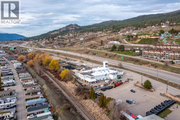 7920/7912 Highland Road, Vernon, BC V1H1W7 Photo 5