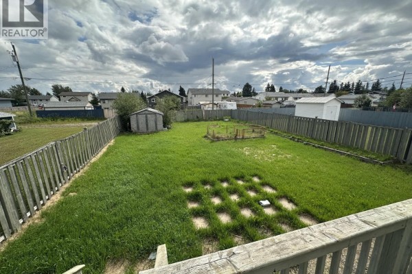 Kitchen - 7923 99 Avenue, Fort St  John, BC V1J1S4 Photo 2
