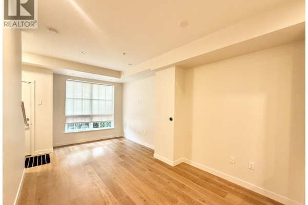 7923 Oak Street, Vancouver, BC V6P0H9 Photo 2