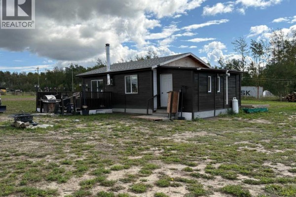 Primary Bedroom - 79254 Rge Rd 110, Rural Saddle Hills County, AB T0H1V0 Photo 2