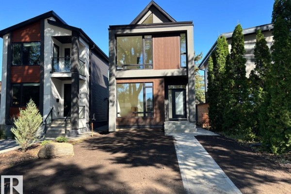 7928 97 Av Nw, Edmonton