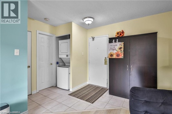 793 Colborne Street E Unit# 104, Brantford, ON N3S7J3 Photo 5