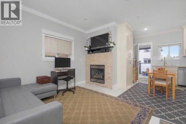7936 Main Street, Vancouver, BC V5X3K8 Photo 3