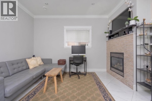 7936 Main Street, Vancouver, BC V5X3K8 Photo 4