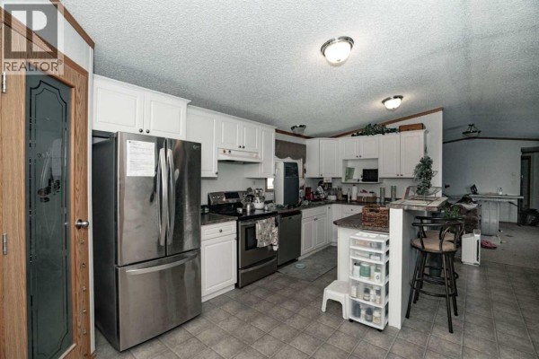 Bedroom - 7939 97 Ave, Peace River, AB T8S1S4 Photo 5