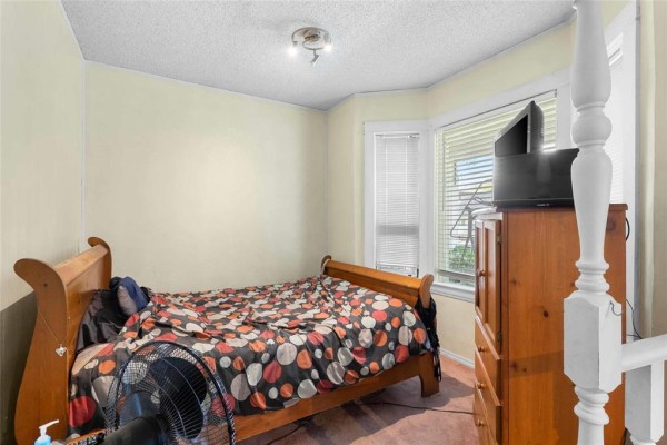 Living room - 794 Ashburn Street, Winnipeg, MB R3G3C7 Photo 5