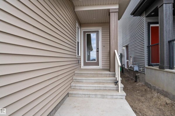 Kitchen - 794 Bank Drive, Leduc, AB T9E1G2 Photo 3