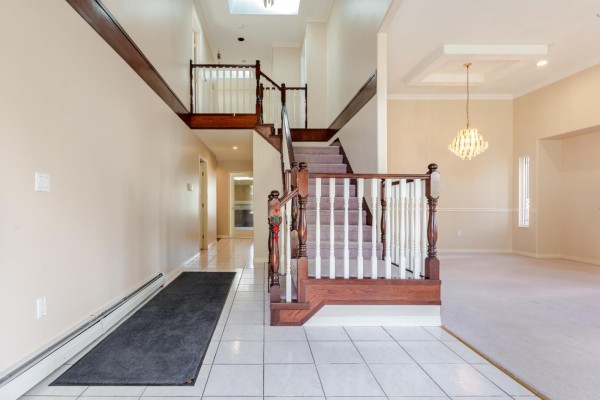 7953 155a Street, Surrey, BC V3S8R8 Photo 2