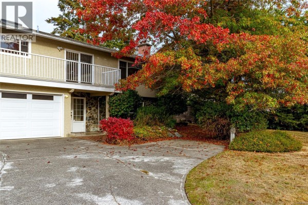 Balcony - 7956 Arthur Dr, Central Saanich, BC V8M1V2 Photo 3
