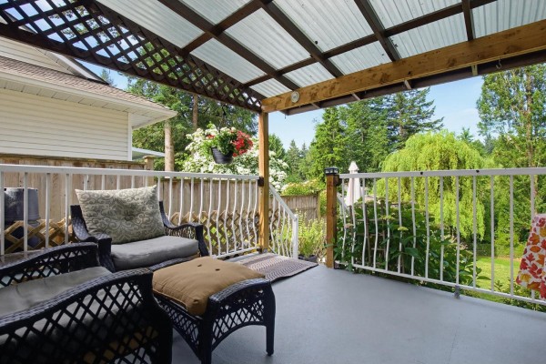 7957 Burdock Street, Mission, BC V2V4Y5 Photo 2