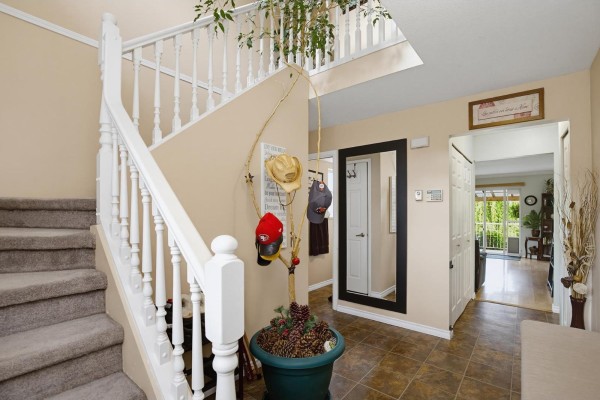 7957 Burdock Street, Mission, BC V2V4Y5 Photo 5