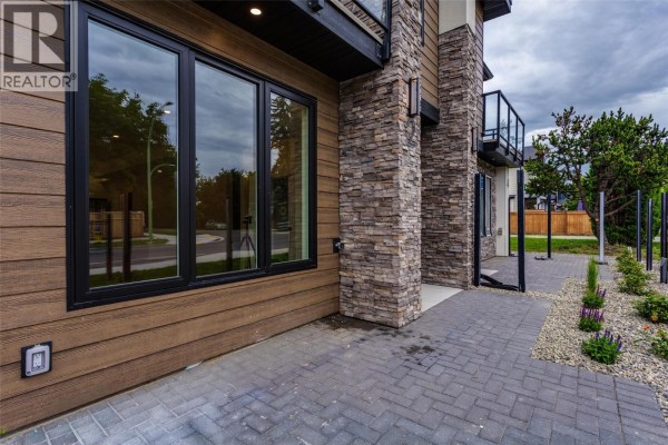 4pc Ensuite bath - 796 Glenwood Avenue Unit# 2, Kelowna, BC V1Y5M5 Photo 5