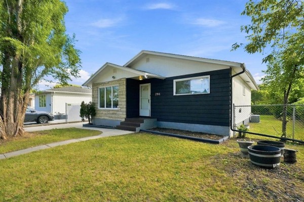 Eat in kitchen - 796 Jefferson Avenue, Winnipeg, MB R2V0P9 Photo 2