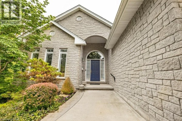 Recreation room - 796 Springbank Avenue N, Woodstock, ON N4T1T5 Photo 2