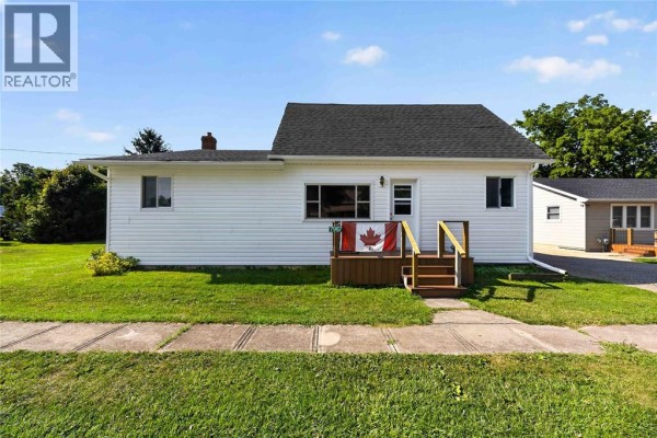 7967 Railroad Line, Brooke Alvinston, ON, photo 3