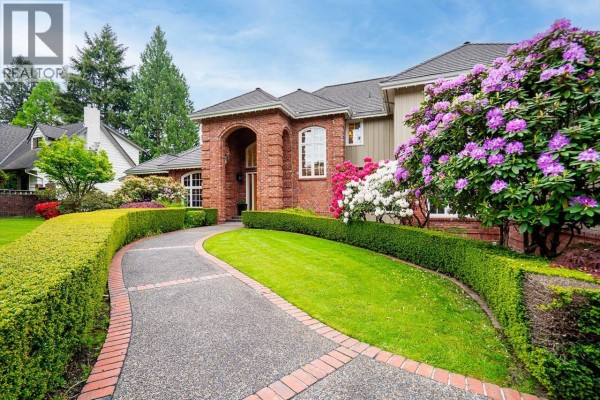 7976 Government Road, Burnaby, BC V5A2E2 Photo 4