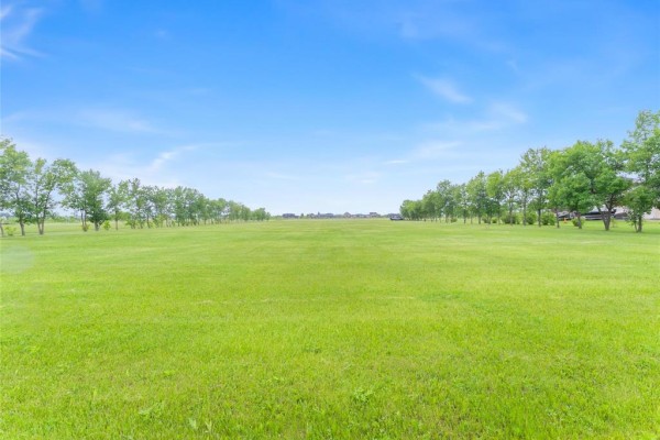 798 Miller Road, West St Paul, MB R4A4A4 Photo 2