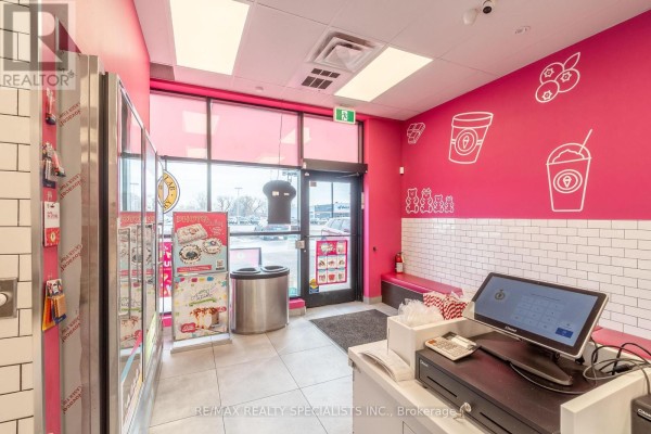 7d - 1025 Talbot Street, St  Thomas, ON, photo 2