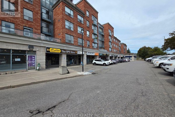 7d - 7398 Yonge Street, Vaughan, ON L4J8J2 Photo 3