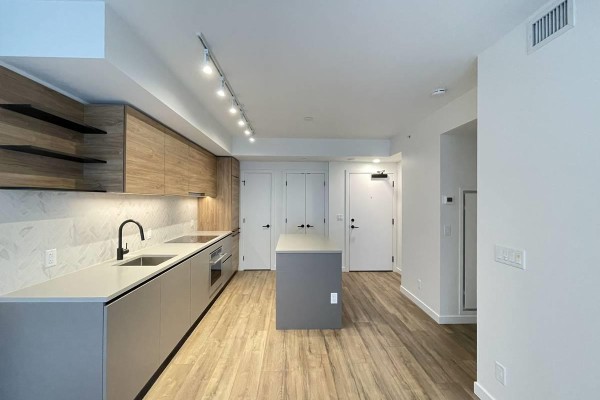 7xx 10448 University Dr, Surrey, BC V3T0S7 Photo 5