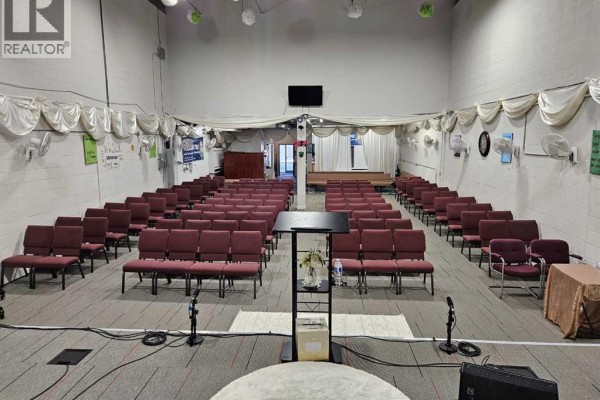 8, 1420 40 Avenue Ne, Calgary, AB T2E4P9 Photo 2