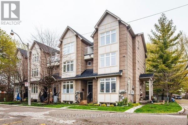 8 - 1 Bastedo Avenue, Toronto, ON, photo 2