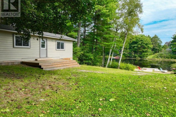 #8 - 1006 Youngs Road, Muskoka Lakes, ON P0B1J0 Photo 5