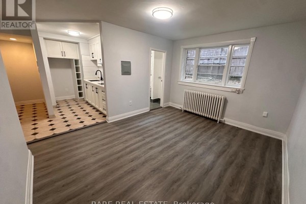 8 - 130 Macpherson Avenue, Toronto, ON, photo 2