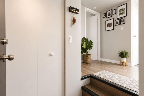 8 - 205 Gerrard Street E, Toronto, ON, photo 3
