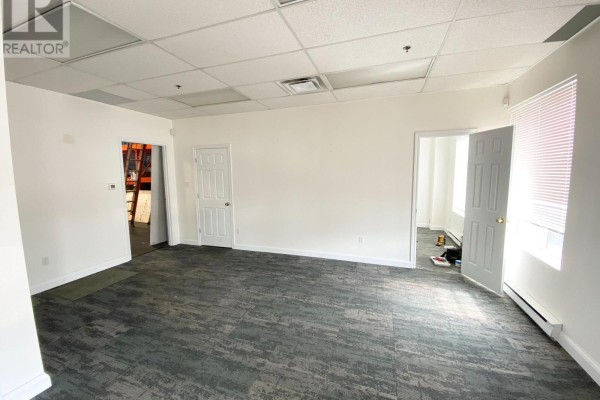 8 - 2351 Royal Windsor Drive, Mississauga, ON L5J4S7 Photo 4