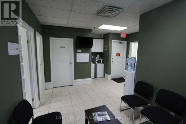 8 - 2355 Derry Road E, Mississauga, ON L5S1V6 Photo 5
