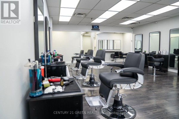 8 - 2565 Steeles Avenue E, Brampton, ON L6T4L6 Photo 5